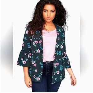 Lane Bryant 24 The Bryant Blazer green florall blazer flared sleeves